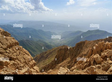 hochgebirge im iran 6 buchstaben  Hochgebirge einsenden